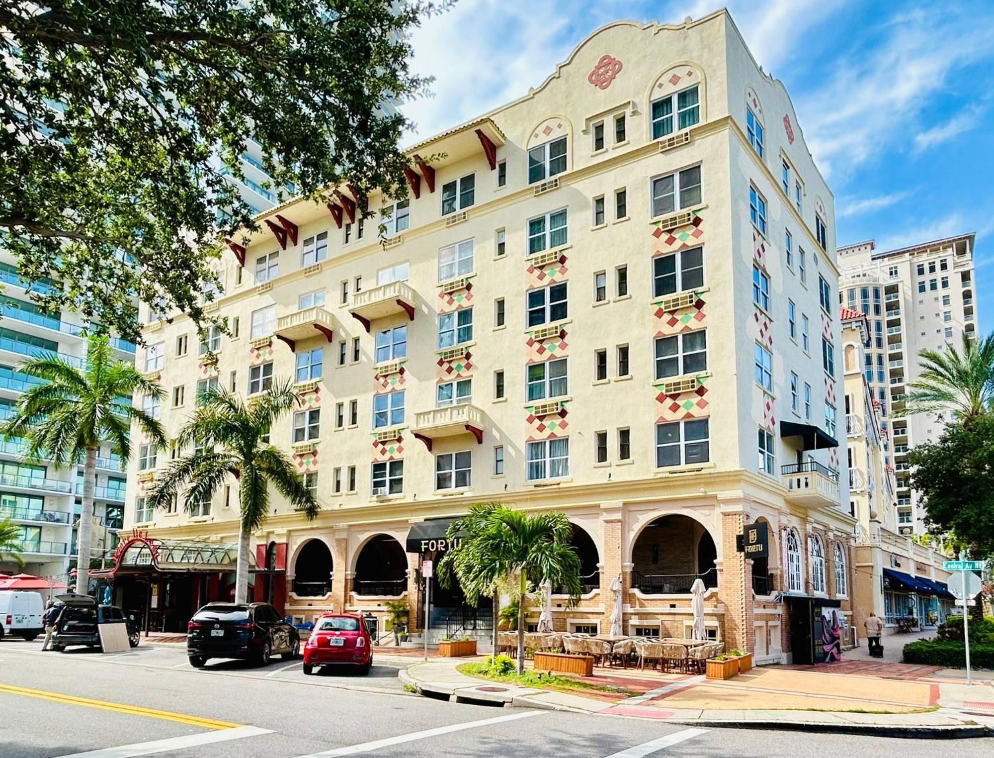 Ponce De Leon Hotel Сент-Питерсберг Экстерьер фото